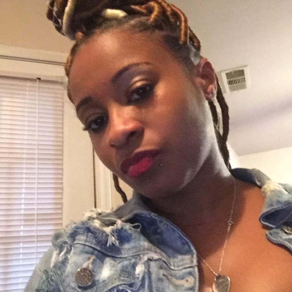 Meet your Posher, Jasmin